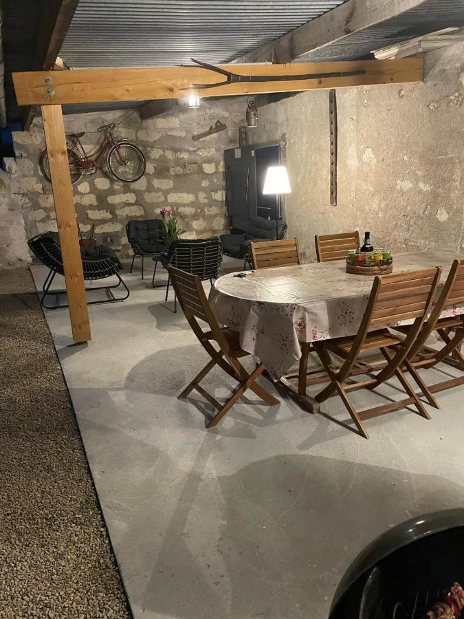 Gite Le Montinho فونتيرفارد لو أباي المظهر الخارجي الصورة